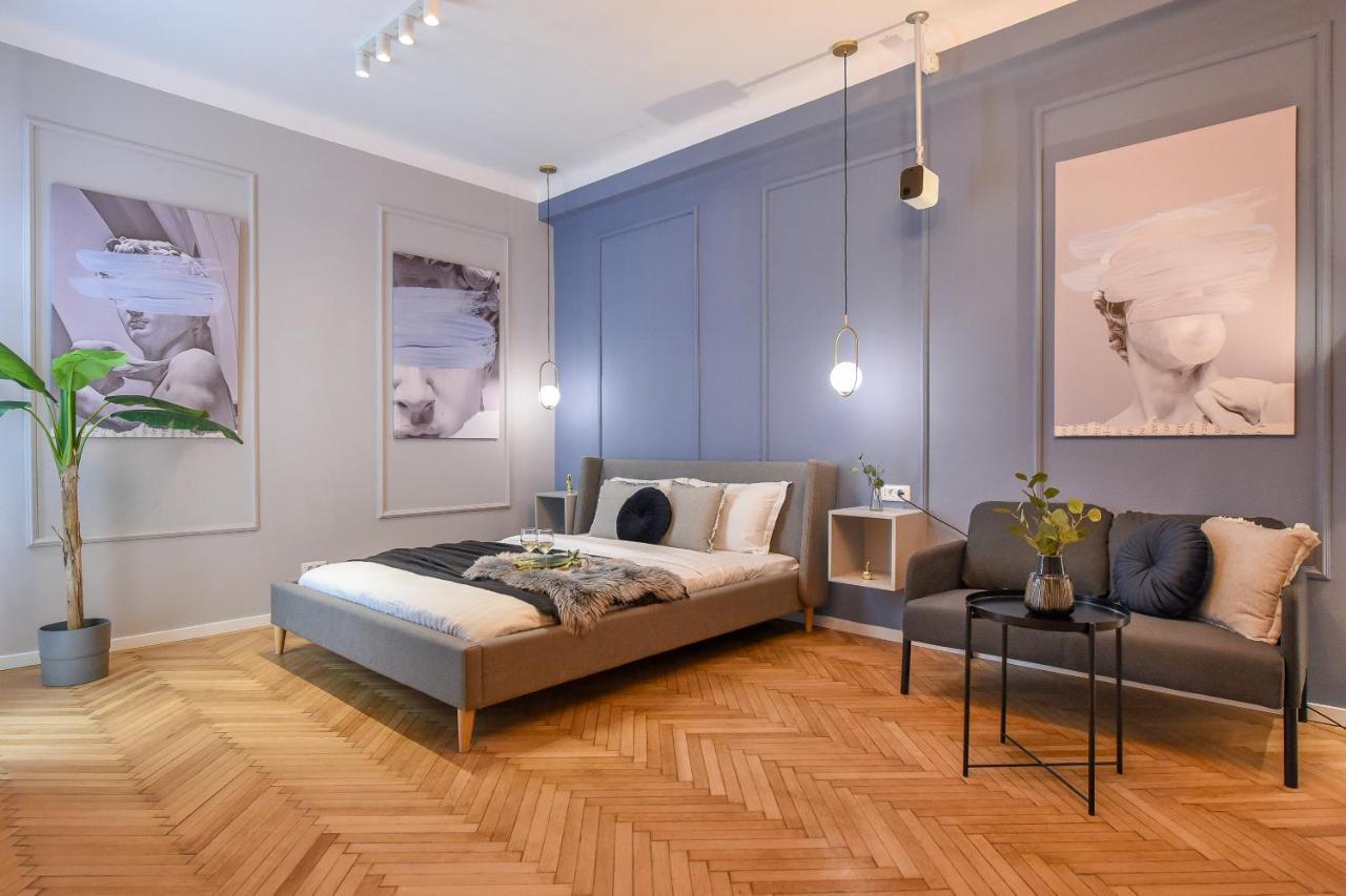 Modern Stay - Central Studios With Wall Projector Near Radisson Bucarest Exterior foto