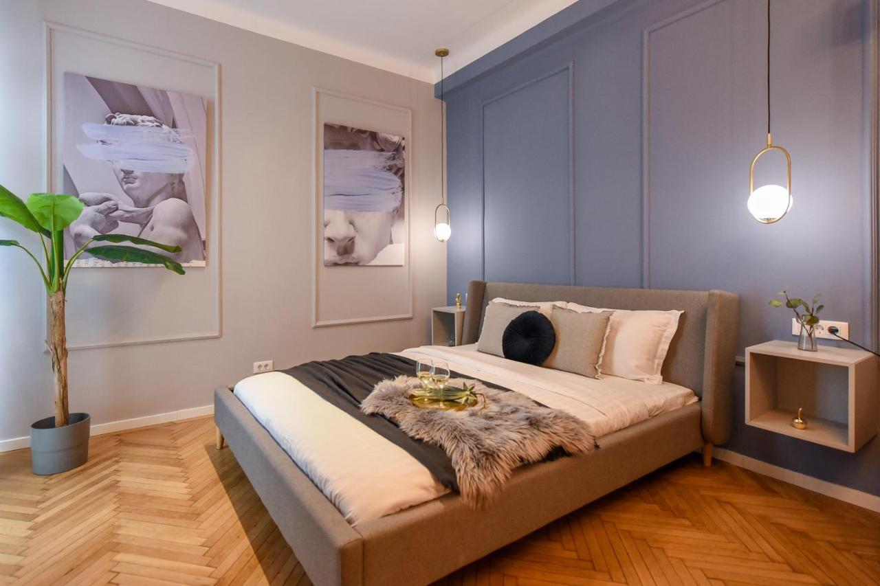 Modern Stay - Central Studios With Wall Projector Near Radisson Bucarest Exterior foto