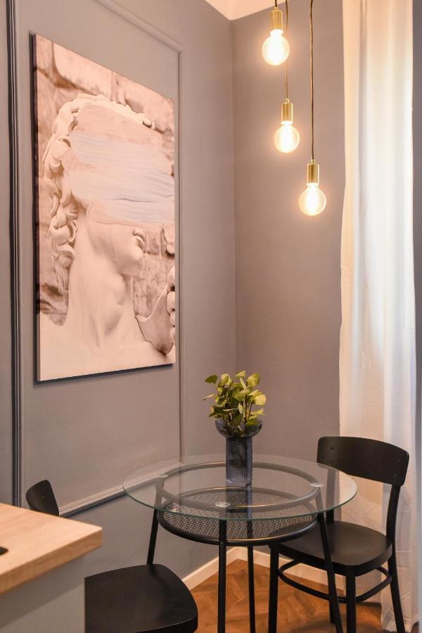 Modern Stay - Central Studios With Wall Projector Near Radisson Bucarest Exterior foto