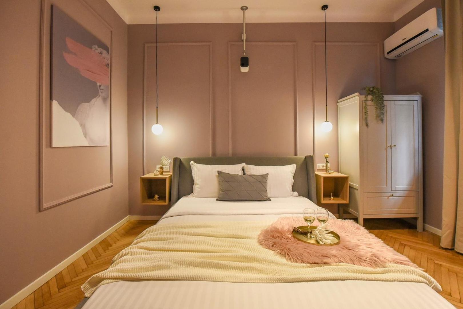 Modern Stay - Central Studios With Wall Projector Near Radisson Bucarest Exterior foto