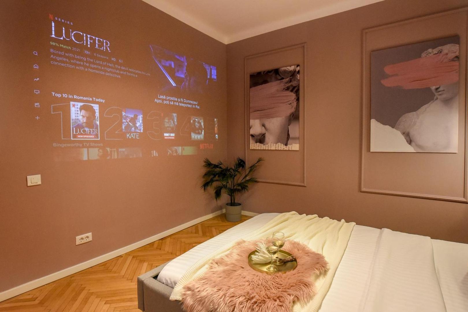 Modern Stay - Central Studios With Wall Projector Near Radisson Bucarest Habitación foto